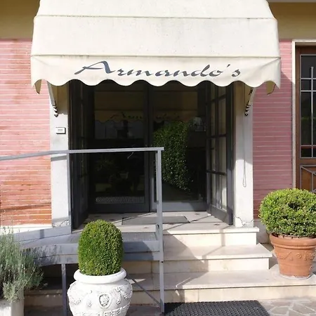 Hotel Armando' S
