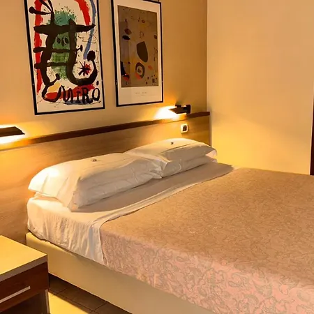 فندق Armando' S 3*