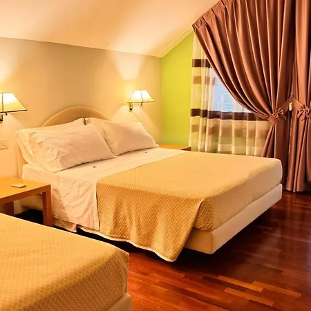 Armando' S سولمونا