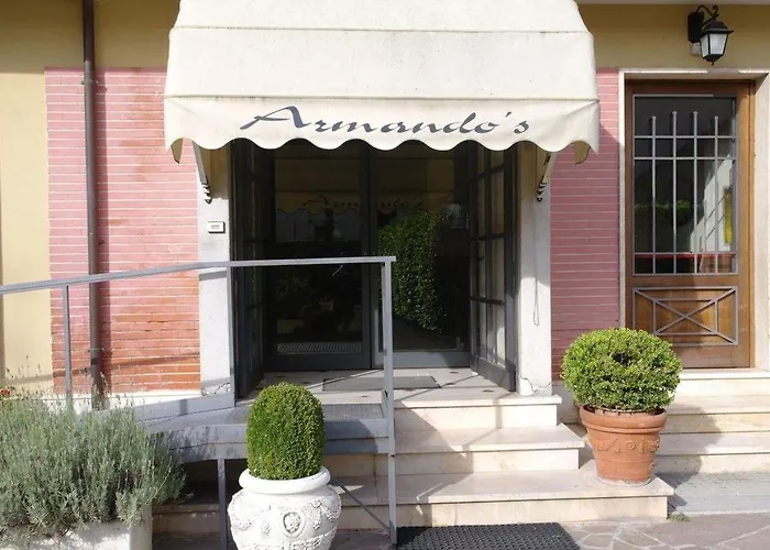 Hotel Armando' S